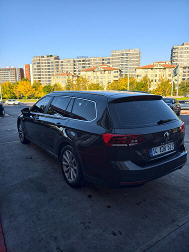 VOLKSWAGEN PASSAT VARIANT