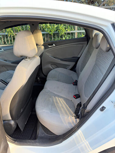 HYUNDAI ACCENT BLUE