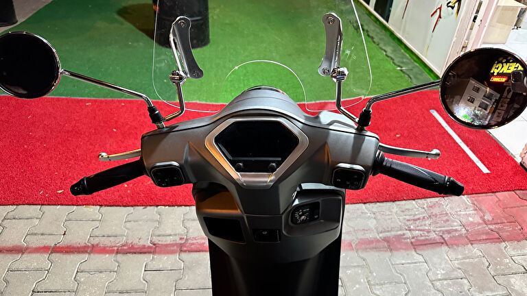 Mondial 125 Exon