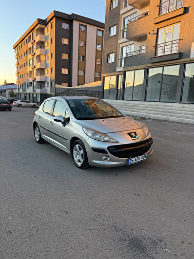 PEUGEOT 207