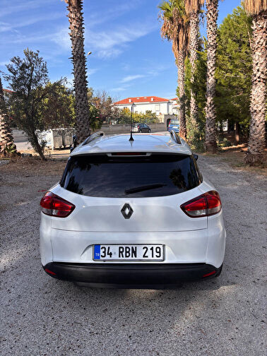 RENAULT CLIO SPORT TOURER