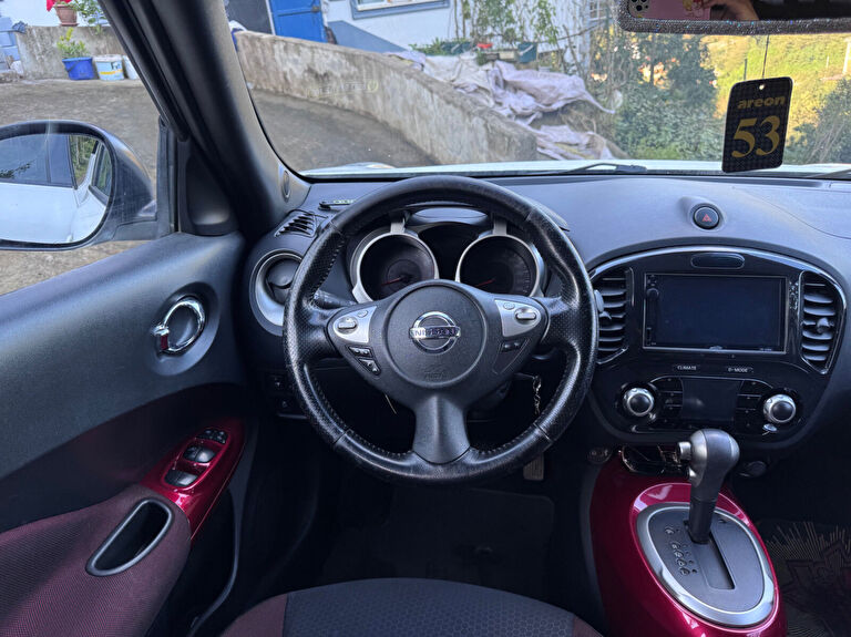 NISSAN JUKE