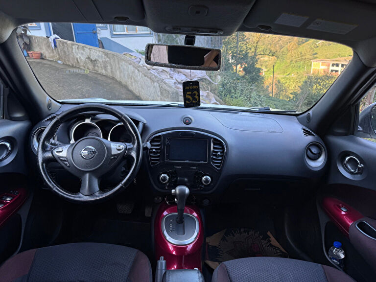 NISSAN JUKE