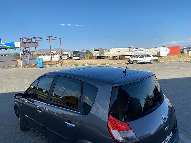 RENAULT SCENIC
