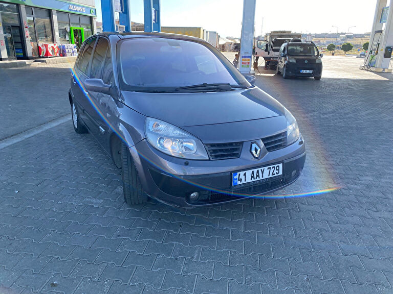 RENAULT SCENIC