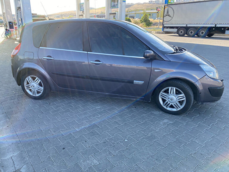 RENAULT SCENIC