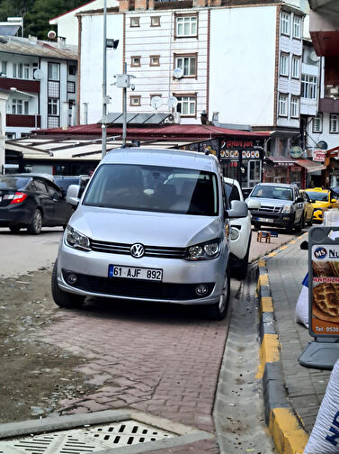 VOLKSWAGEN CADDY
