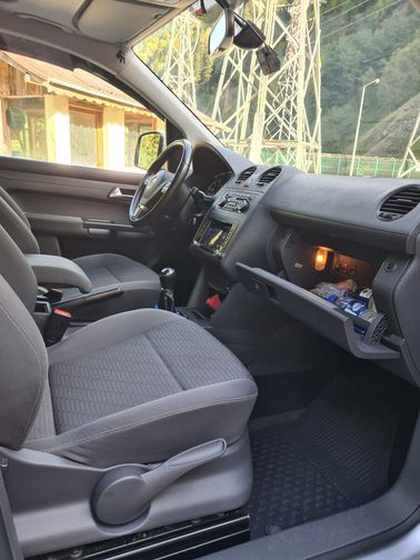VOLKSWAGEN CADDY