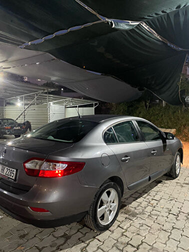 RENAULT FLUENCE
