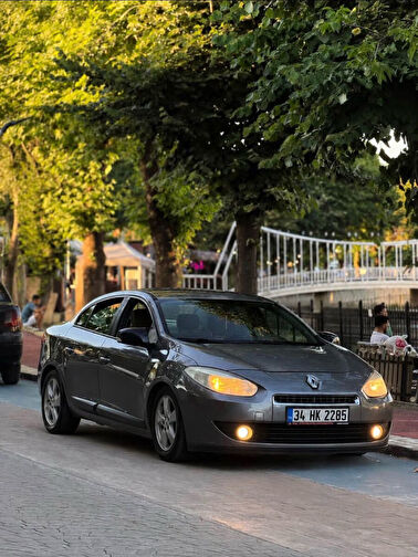 RENAULT FLUENCE