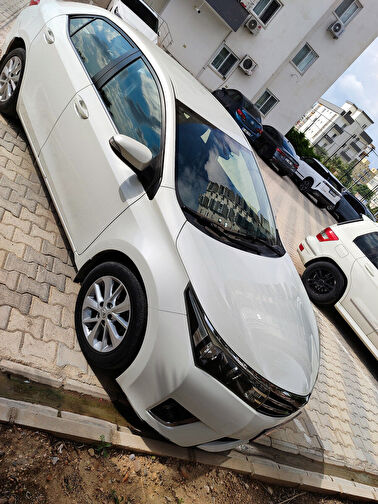 TOYOTA COROLLA