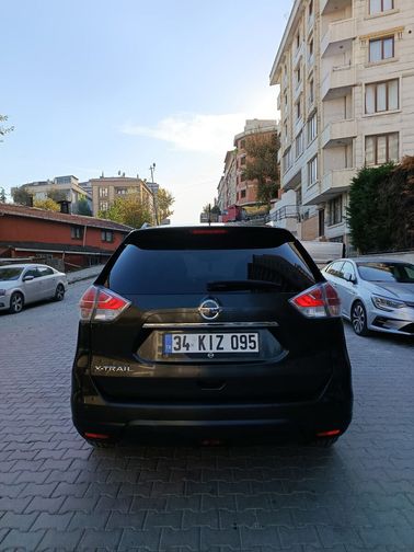 NISSAN X-TRAIL