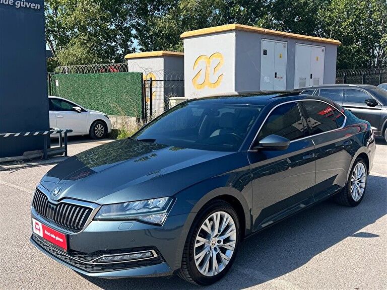 SKODA SUPERB