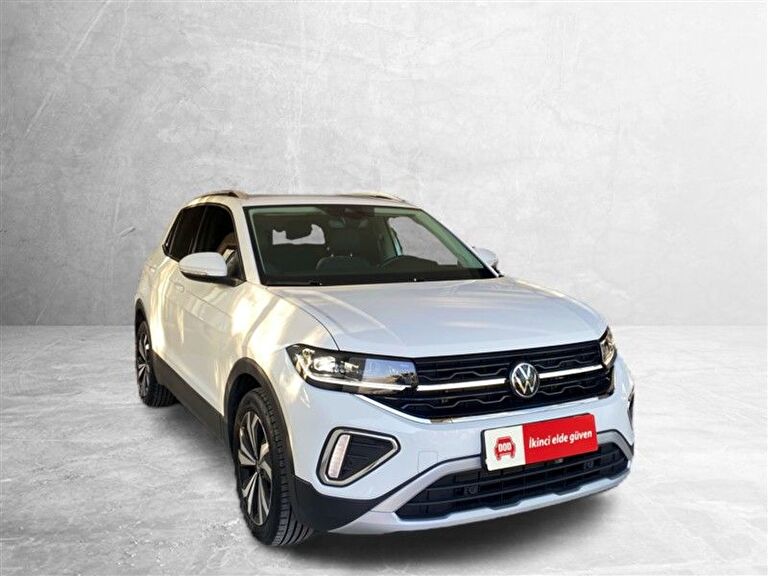 VOLKSWAGEN T-CROSS