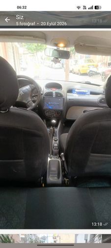 PEUGEOT 206