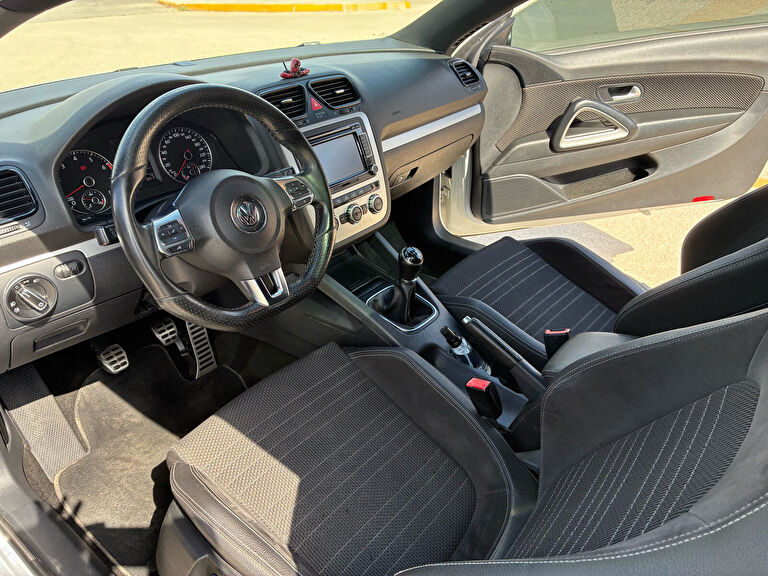 VOLKSWAGEN SCIROCCO