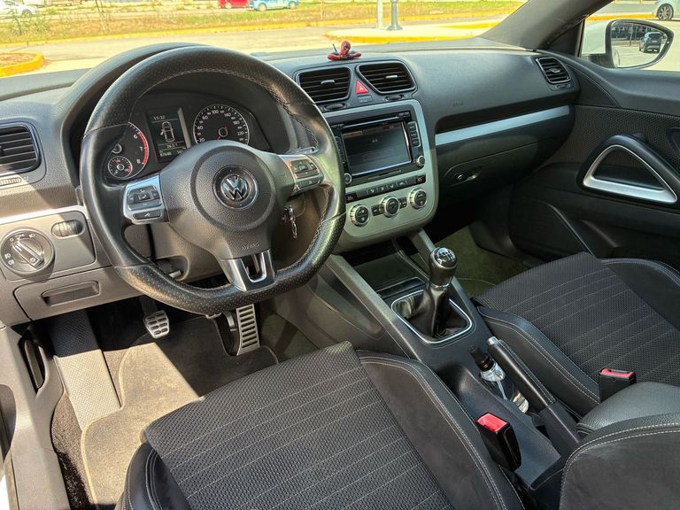 VOLKSWAGEN SCIROCCO