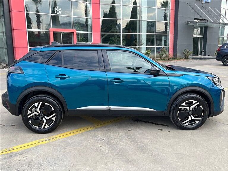 PEUGEOT 2008