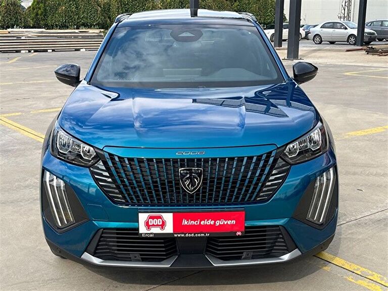 PEUGEOT 2008