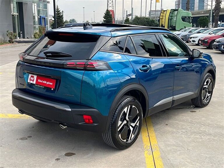PEUGEOT 2008