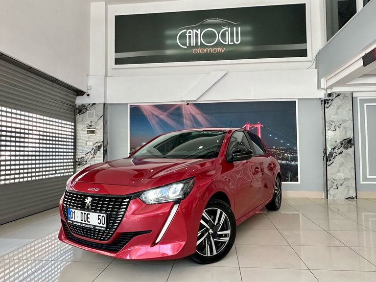 PEUGEOT 208