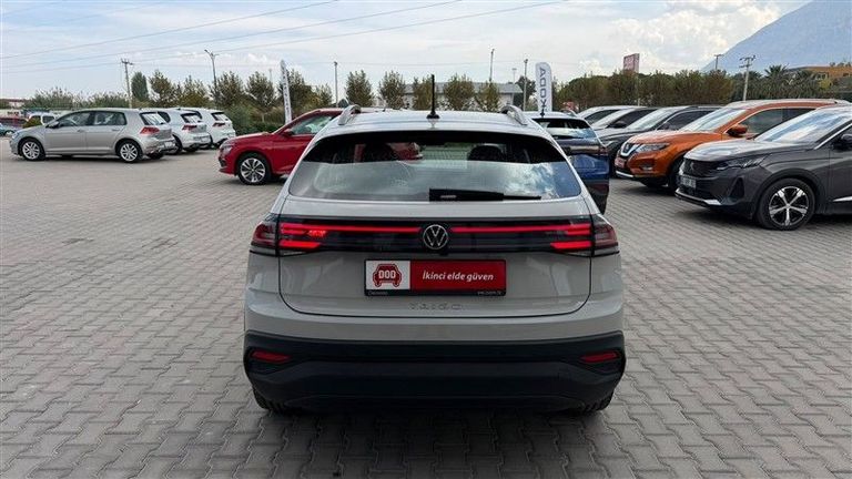 VOLKSWAGEN TAIGO