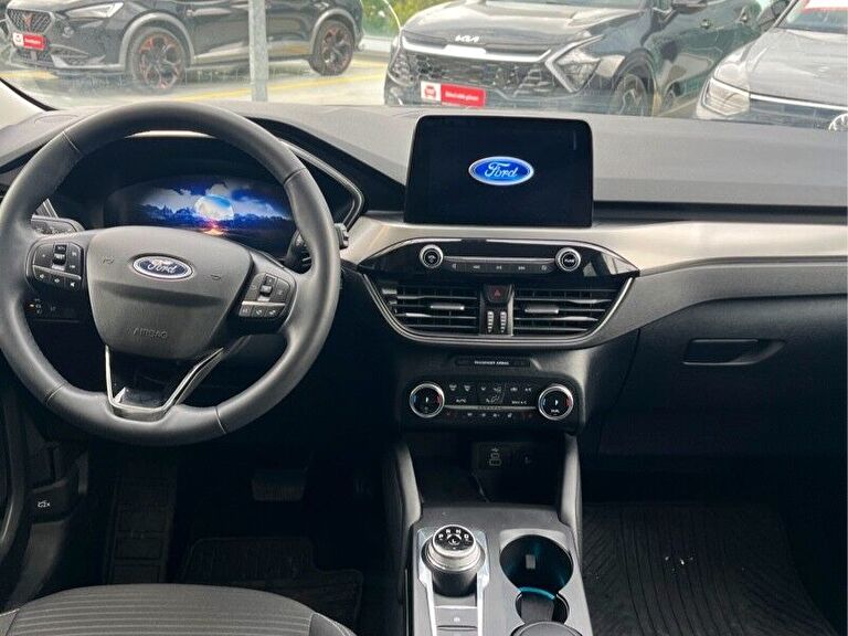 FORD KUGA