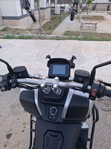 RKS Reale 125