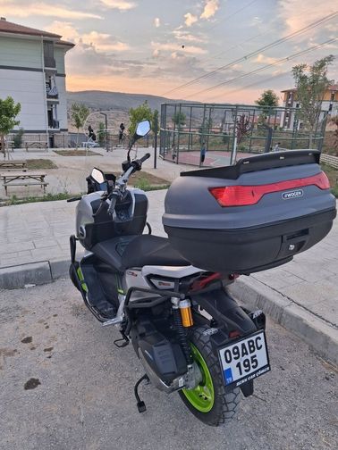 RKS Reale 125