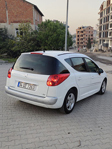 PEUGEOT 207 SW