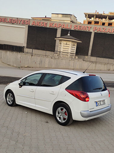 PEUGEOT 207 SW