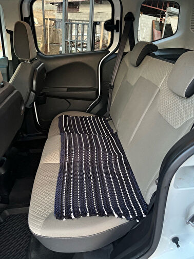 FORD TOURNEO COURIER