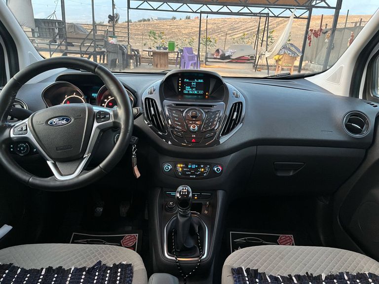 FORD TOURNEO COURIER