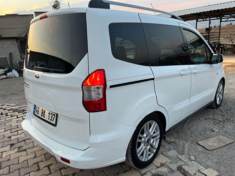 FORD TOURNEO COURIER