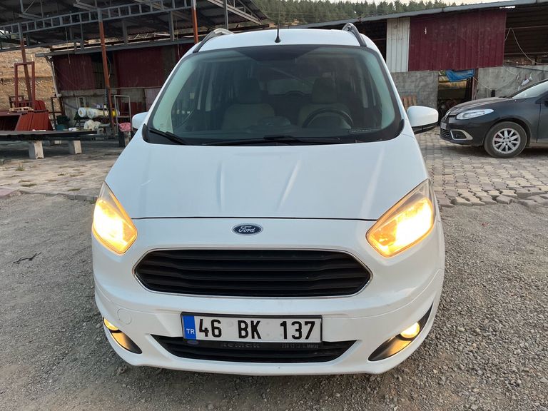 FORD TOURNEO COURIER