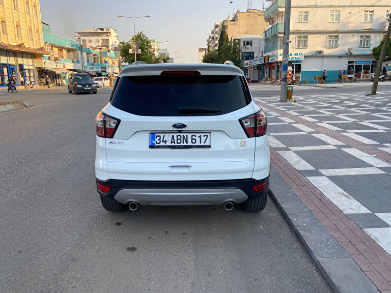 FORD KUGA