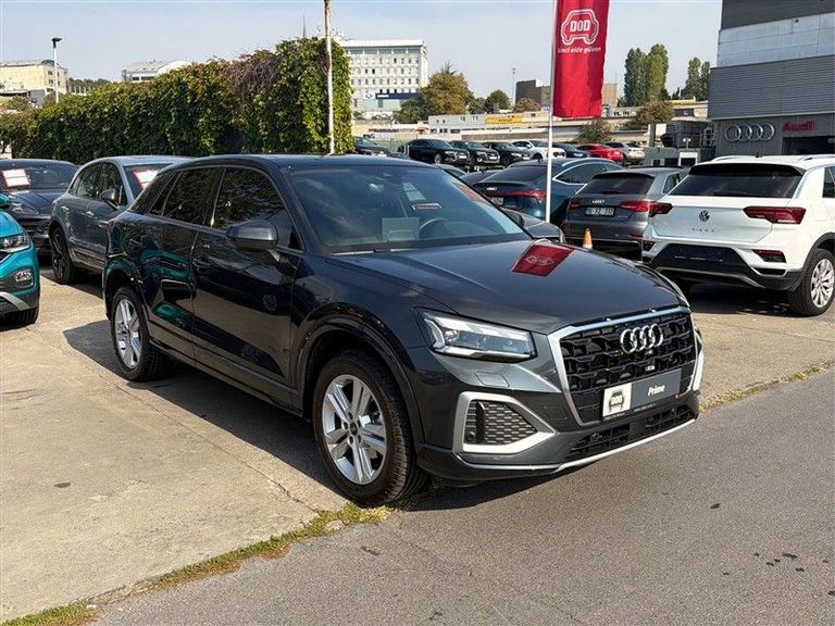 AUDI Q2