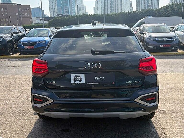 AUDI Q2