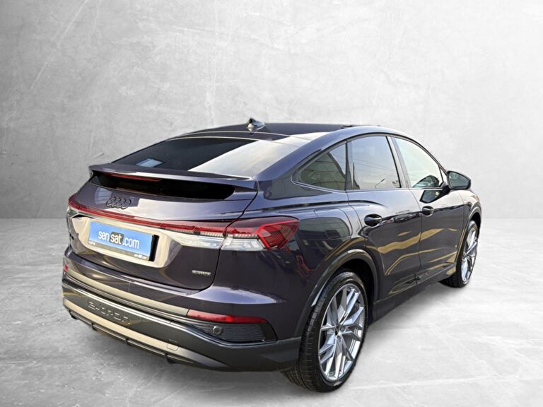 AUDI Q4 SPORTBACK