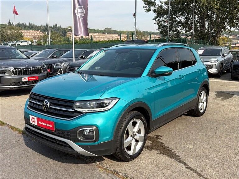 VOLKSWAGEN T-CROSS