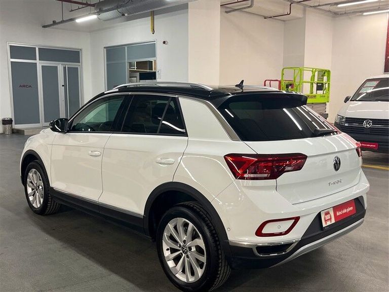 VOLKSWAGEN T-ROC