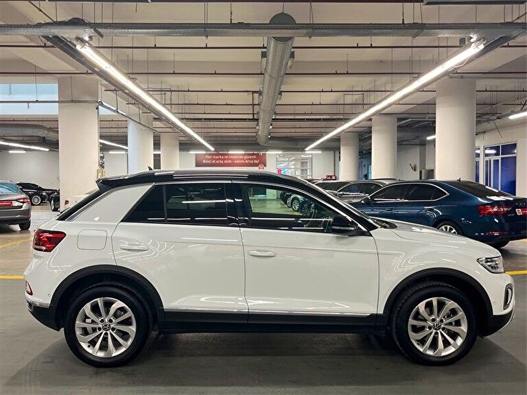 VOLKSWAGEN T-ROC