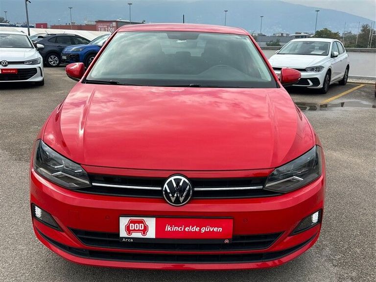 VOLKSWAGEN POLO