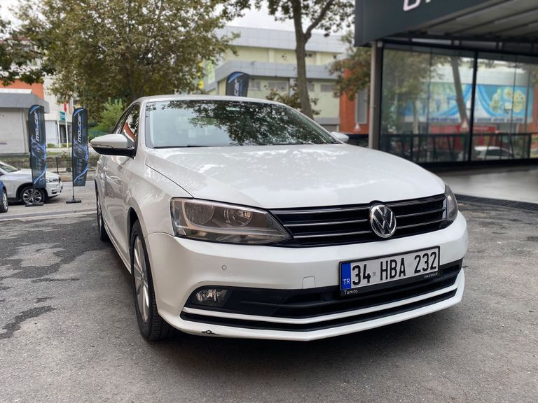 VOLKSWAGEN JETTA