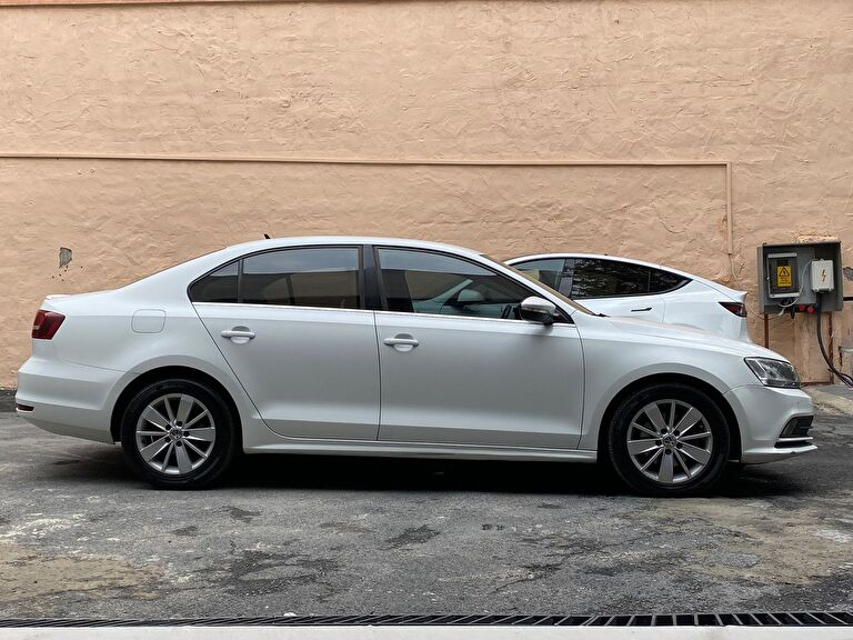 VOLKSWAGEN JETTA