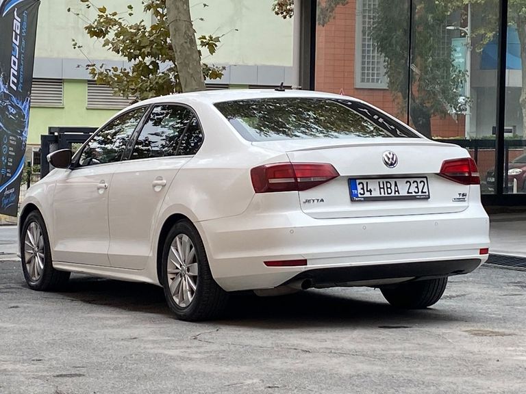 VOLKSWAGEN JETTA