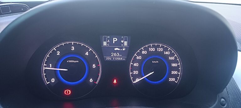 HYUNDAI ACCENT BLUE