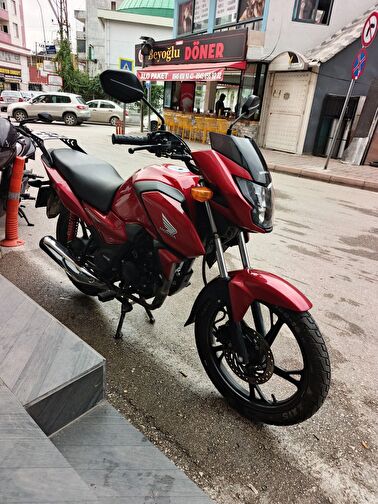 Honda CB 125 F