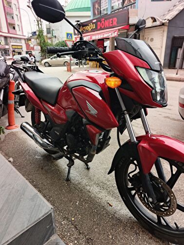 Honda CB 125 F