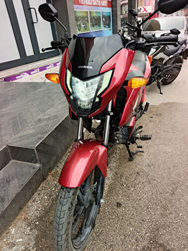Honda CB 125 F